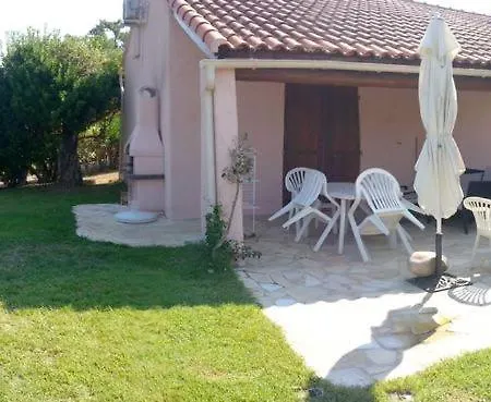 & Villas Olmuccio Lejlighedshotel 3*