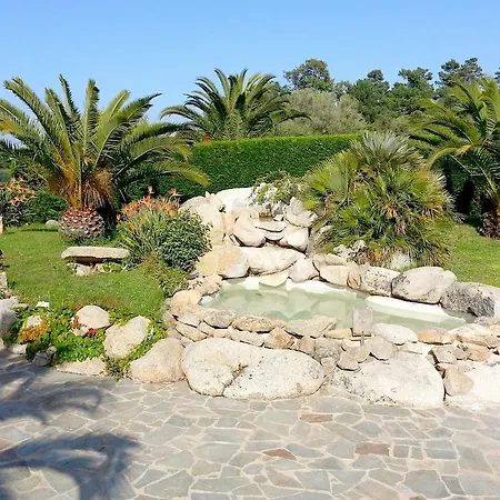 & Villas Olmuccio 3* Sainte-Lucie de Porto-Vecchio